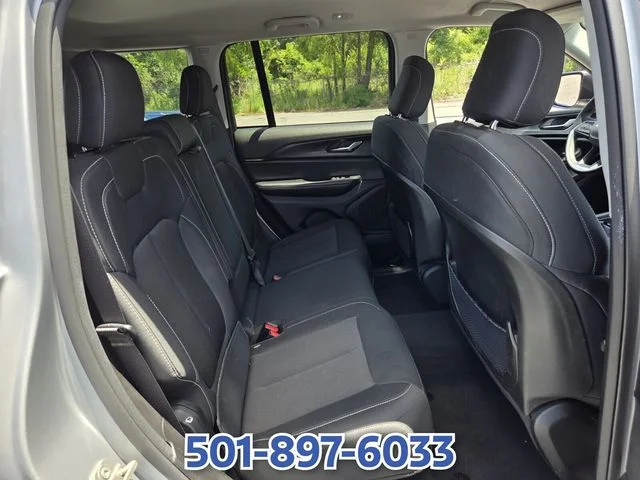 Used 2023 Silver Jeep Laredo image 16