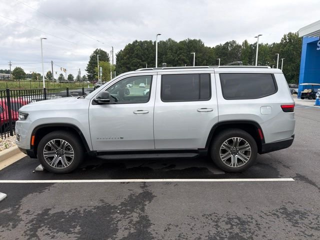 Used 2025 Silver Jeep Base image 3