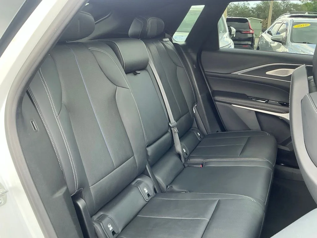Used 2024 White Cadillac Sport image 22