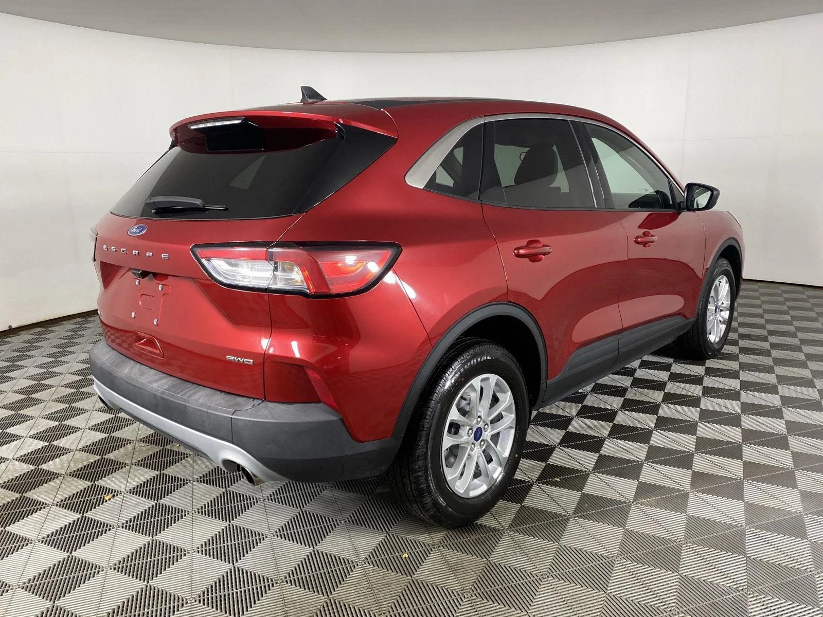 Used 2022 Rapid Red Metallic Tinted Clearcoat Ford  image 17