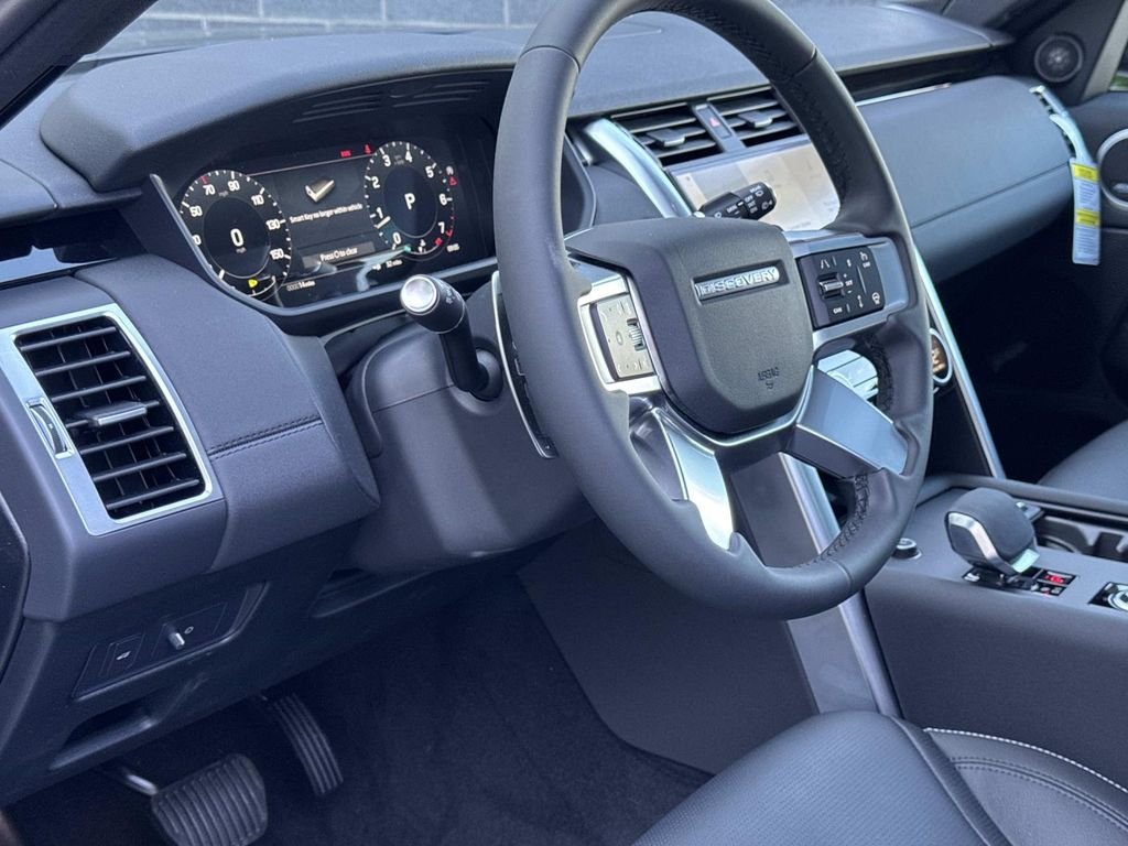New 2026 Santorini Black Land Rover S image 24