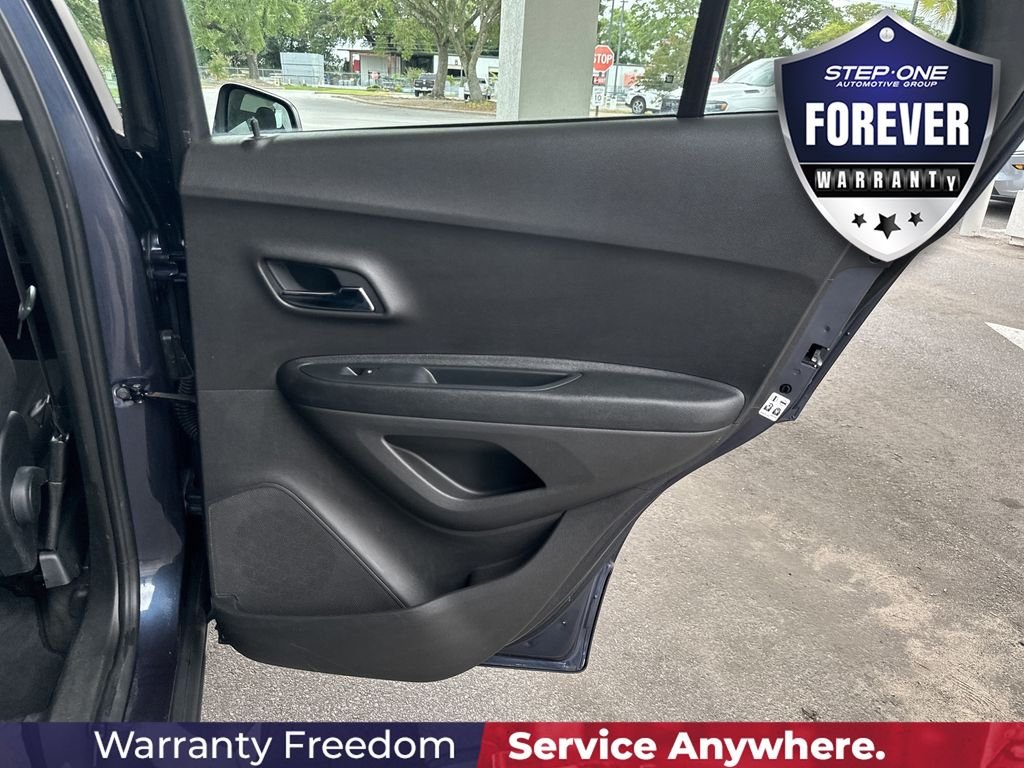 Used 2018 Blue Chevrolet LS image 30