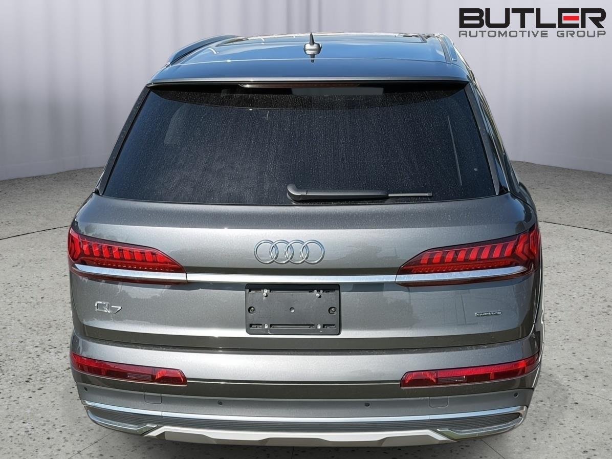 Used 2024  Audi Premium Plus image 9