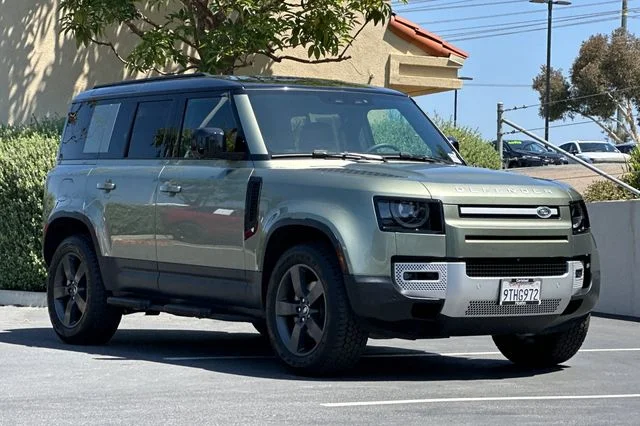 Certified Used 2025 Green Land Rover S image 7