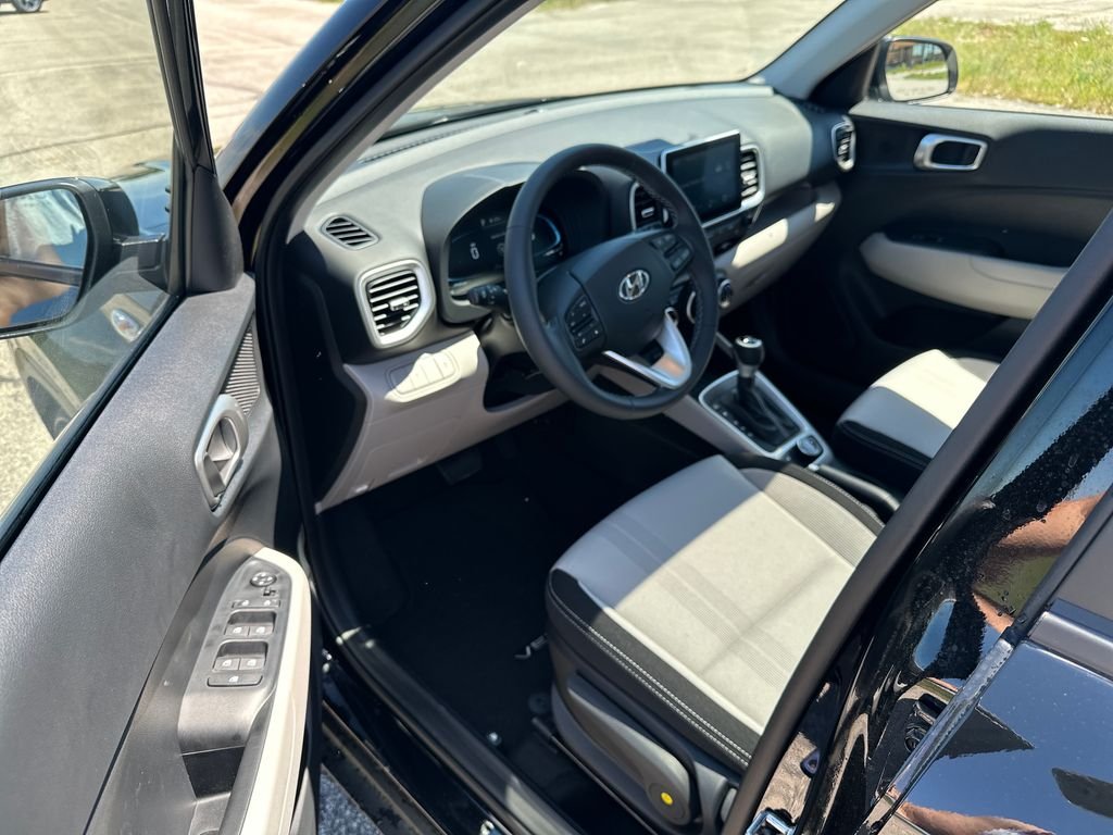 New 2026 Black Hyundai SEL image 8