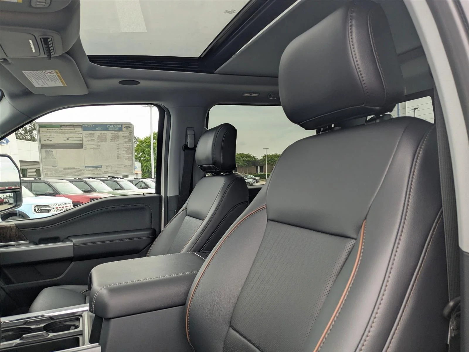2025 Ford F-350 Super Duty Lariat - Photo 14