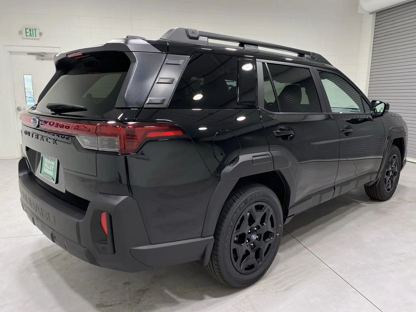 2026 Subaru Outback Limited - Photo 8