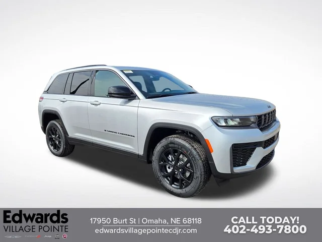 2026 Jeep Grand Cherokee Laredo Altitude