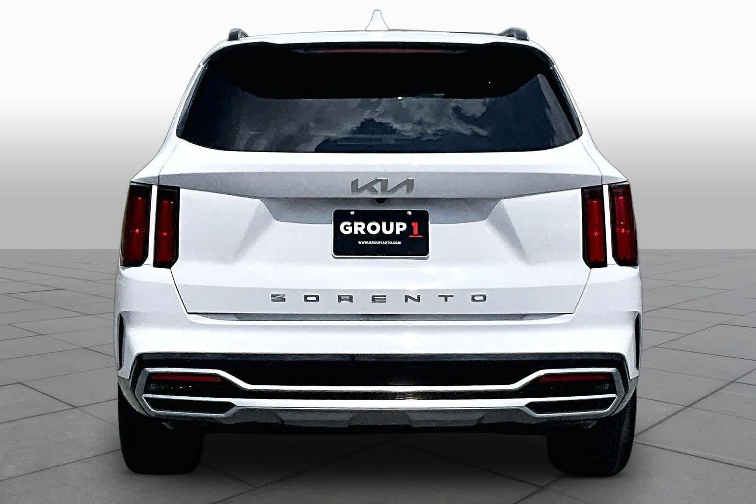 Certified Pre-Owned 2022 Kia Sorento SX