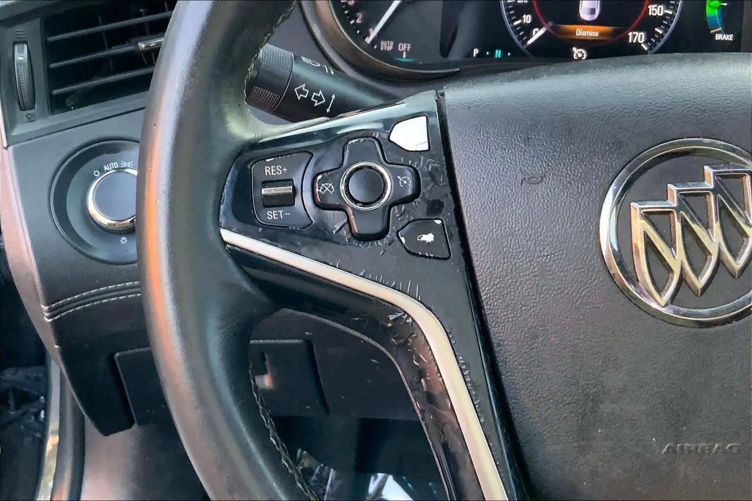 Used 2014 Smoky Gray Metallic Buick Leather image 21