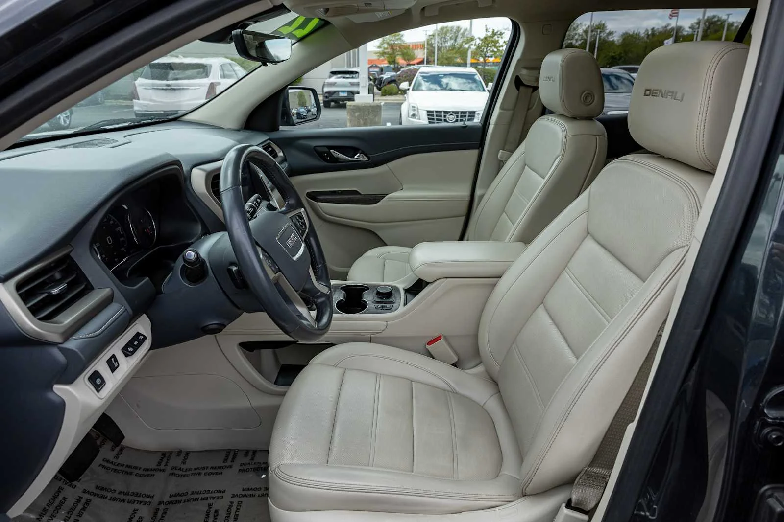 2022 GMC Acadia Denali - Photo 28
