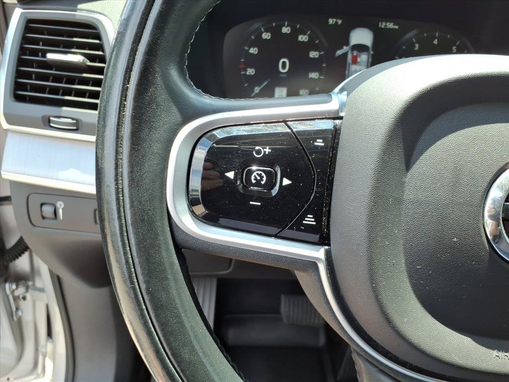 Used 2021 Bright Silver Metallic Volvo Momentum image 16