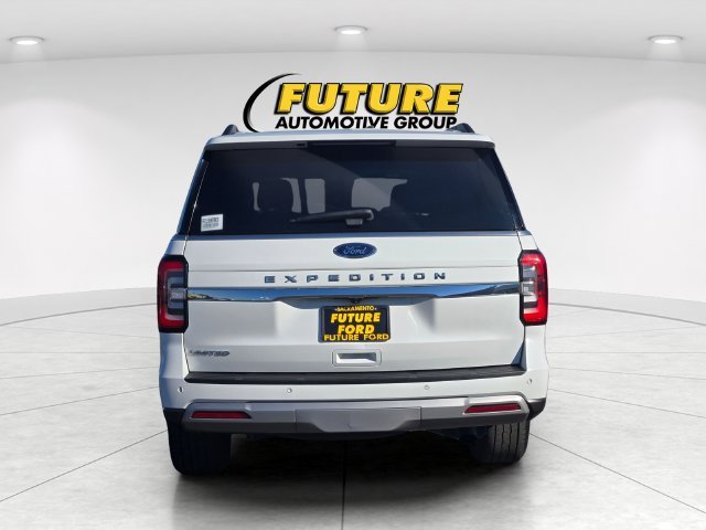 Used 2024 White Ford Limited image 5