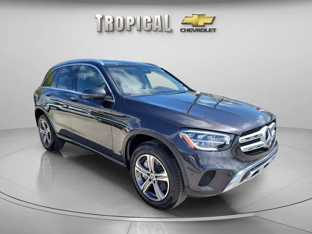 Used 2022 Gray Mercedes-Benz GLC 300 image 4