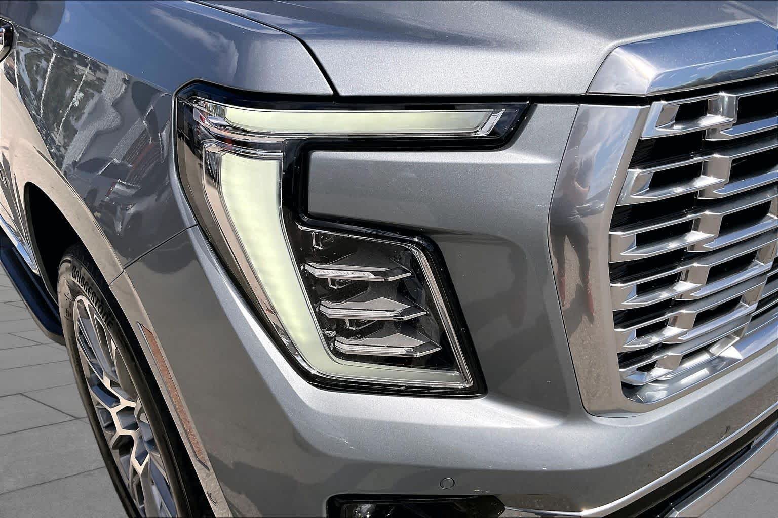 Used 2025 Sterling Metallic GMC Denali image 26