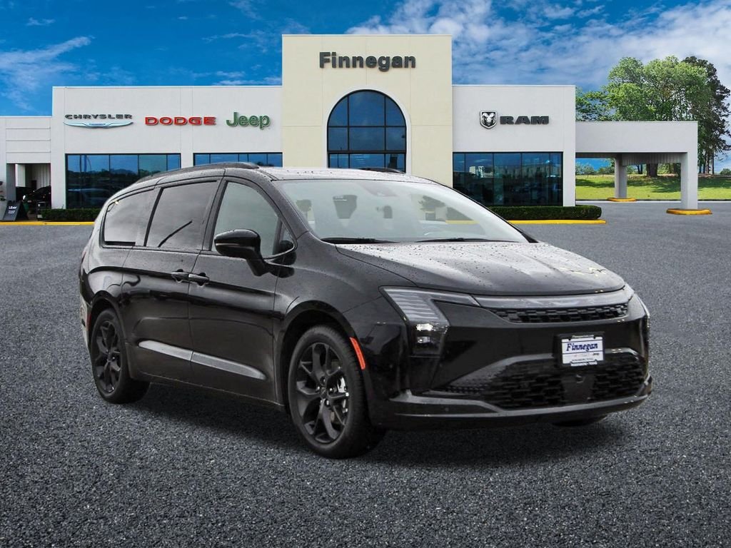 New 2027 Diamond Black Crystal Pearl-Coat Exterior Paint Chrysler Limited image 1