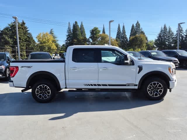 Used 2022 Oxford White Ford XLT image 9