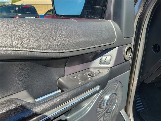Used 2021 Magnetic Metallic Ford XLT 4x4 image 11