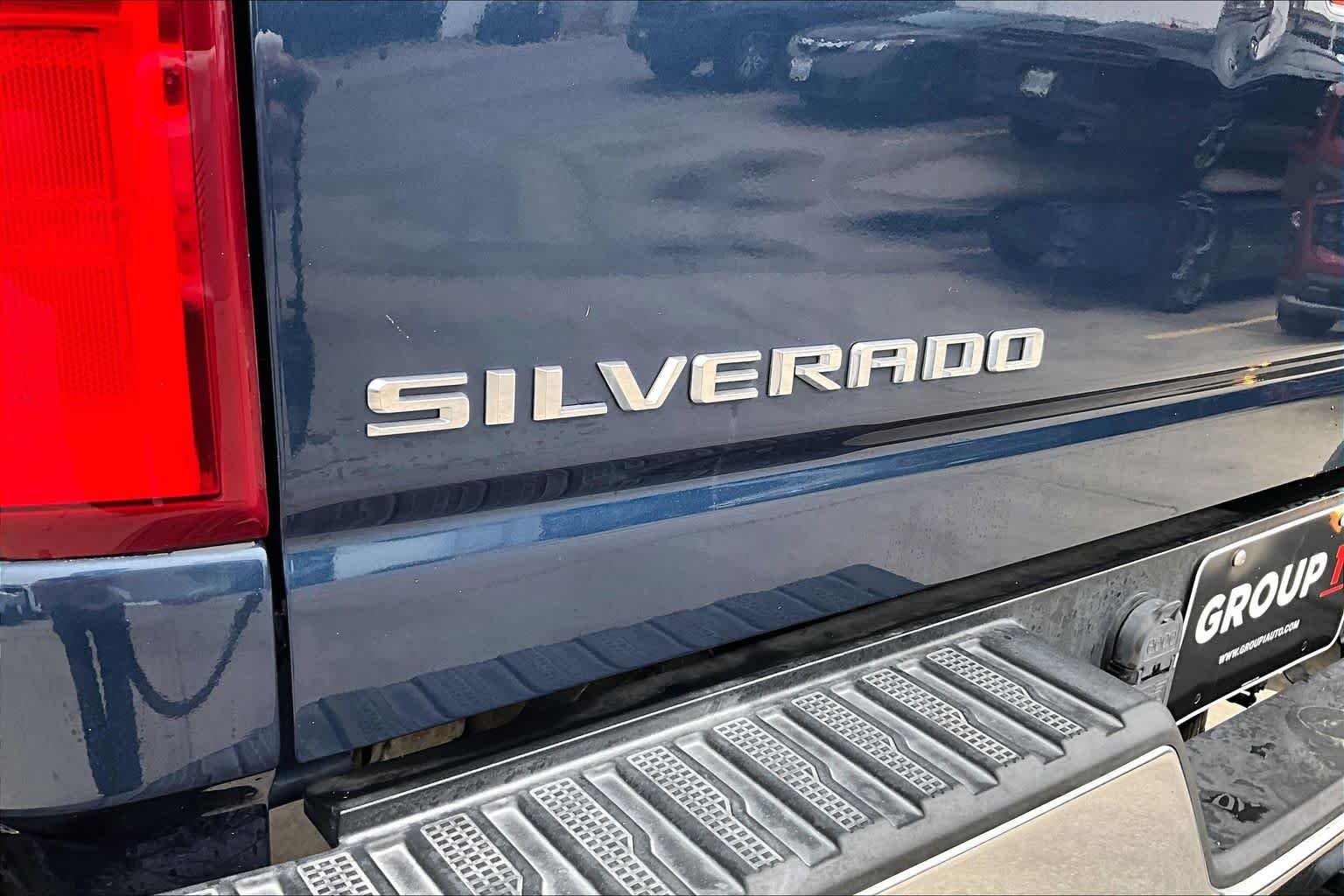 Used 2020 Northsky Blue Metallic Chevrolet LTZ image 16