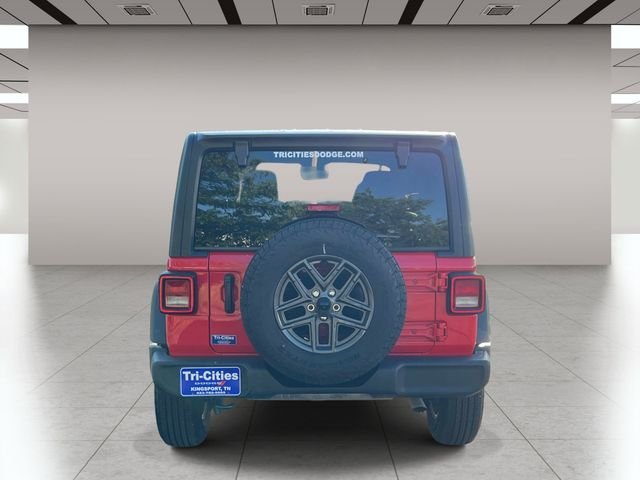 Used 2025 Red Jeep Sport S image 4