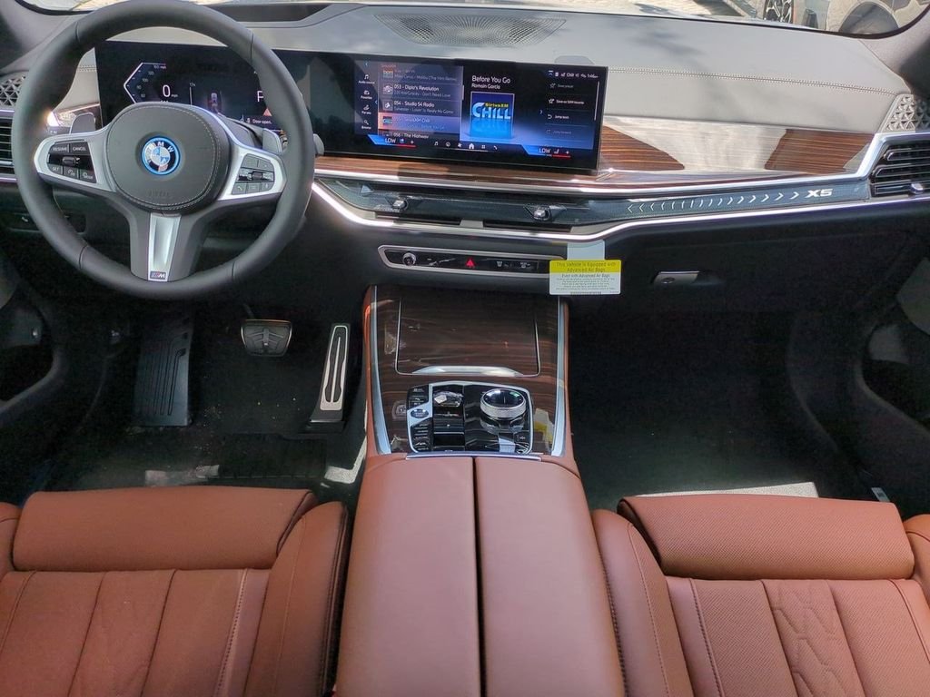 New 2026 Brooklyn Grey Metallic BMW xDrive50e image 15