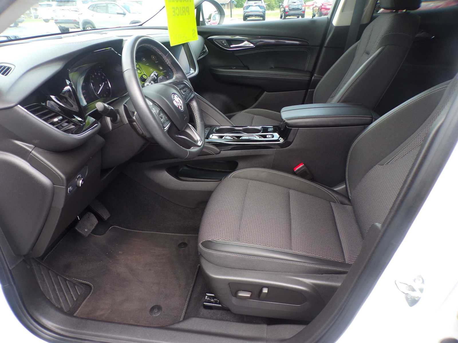 Used 2022 Summit White Buick Preferred image 10