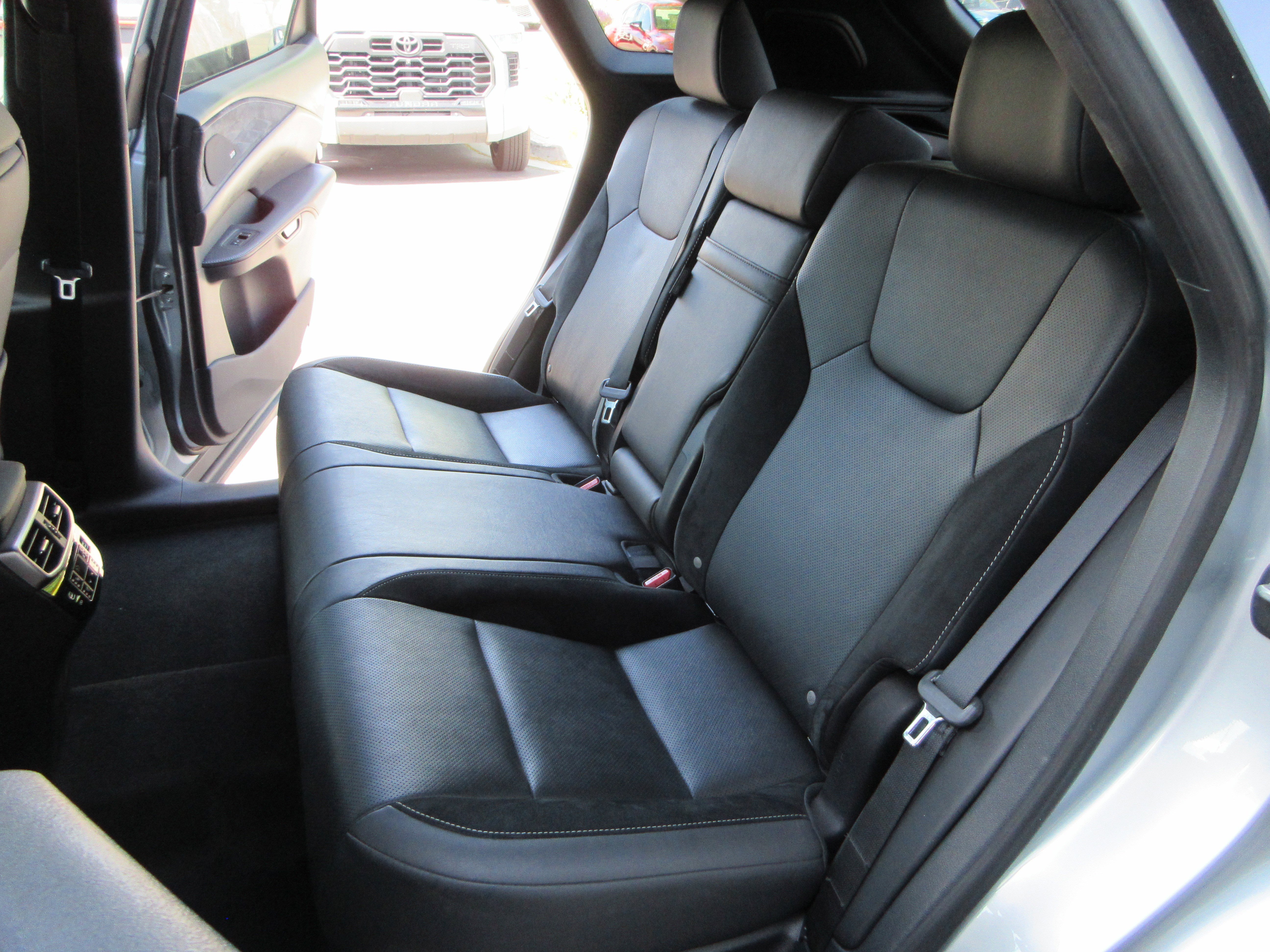 Certified Used 2024 IRIDIUM Lexus 500h F SPORT Performance image 23