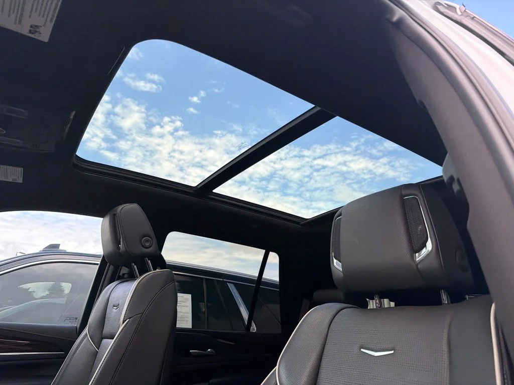 Used 2024 White Cadillac Premium Luxury image 33