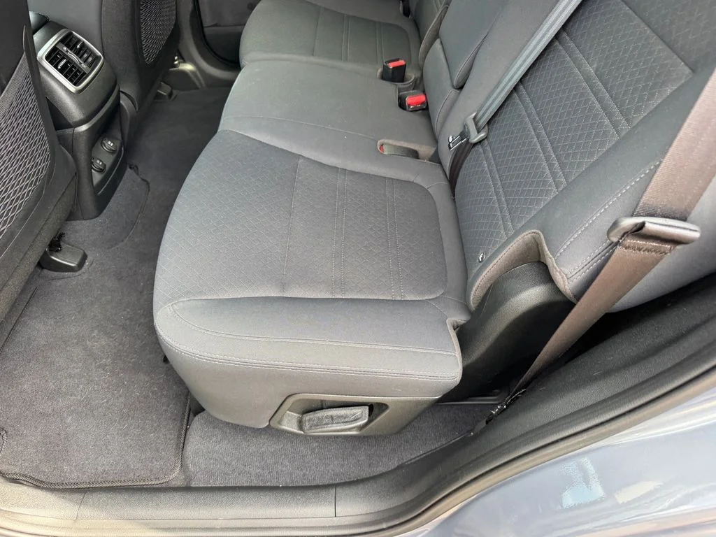 Used 2019 Silver Kia LX image 12