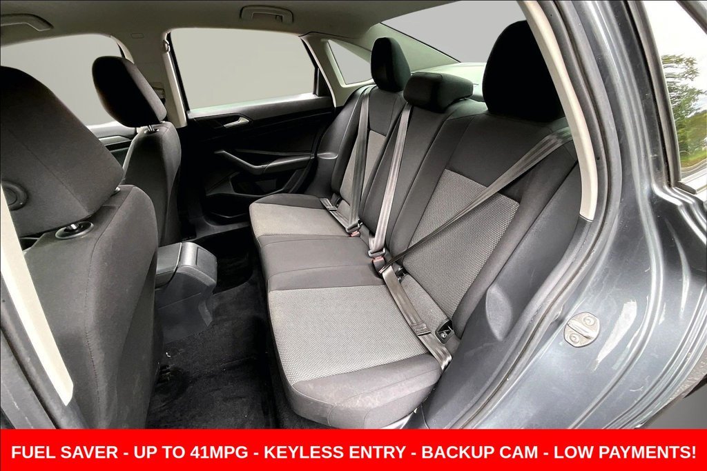 Used 2021 Gray Volkswagen 1.4T S image 25