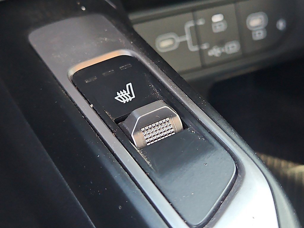 Used 2025 Ebony Black Kia EX image 29