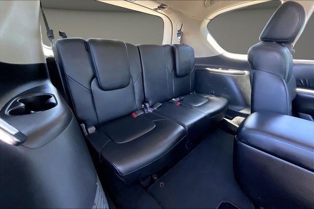 Used 2024 Silver Nissan SL image 26