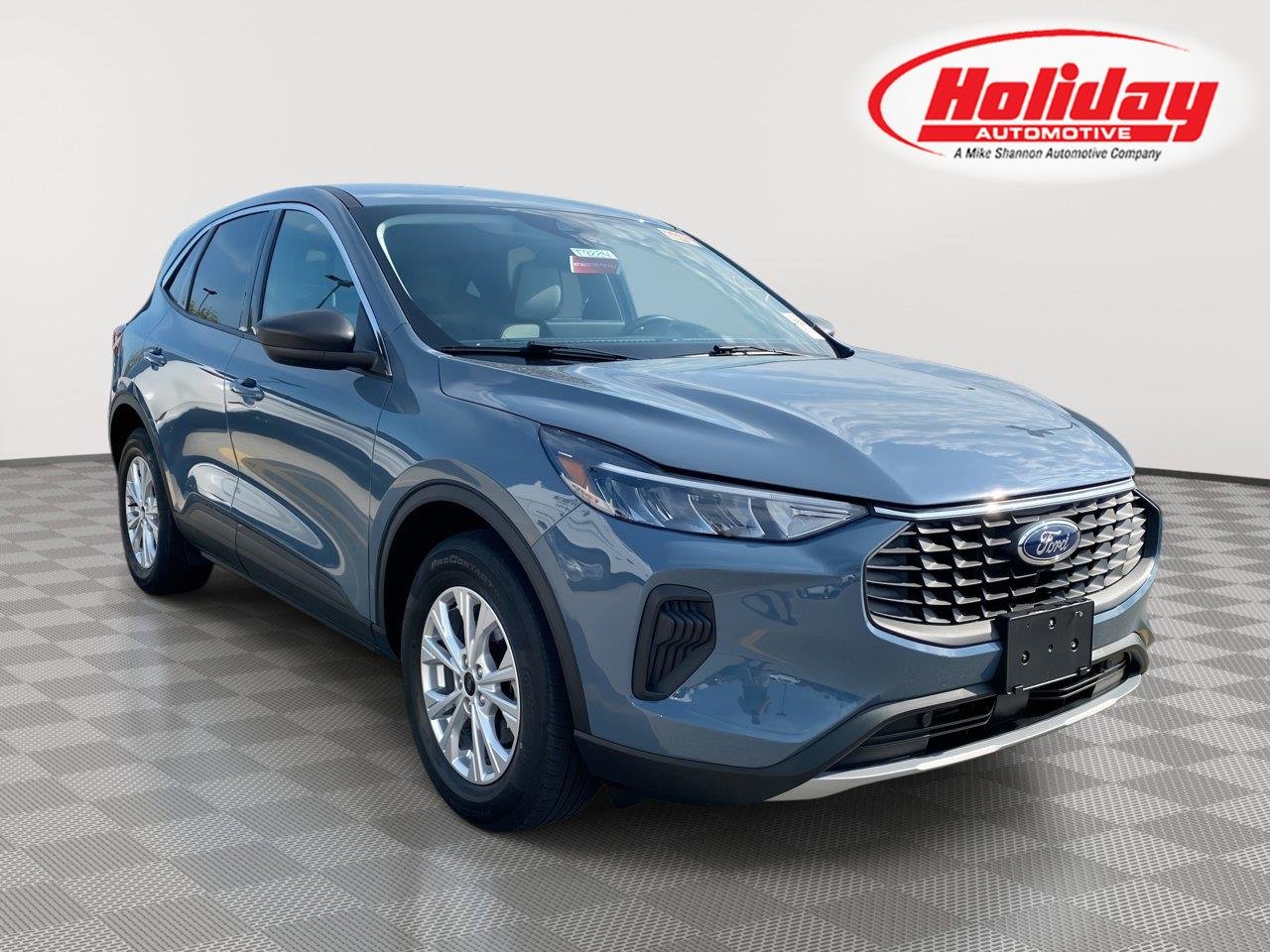 Used 2023 Vapor Blue FORD Active image 1