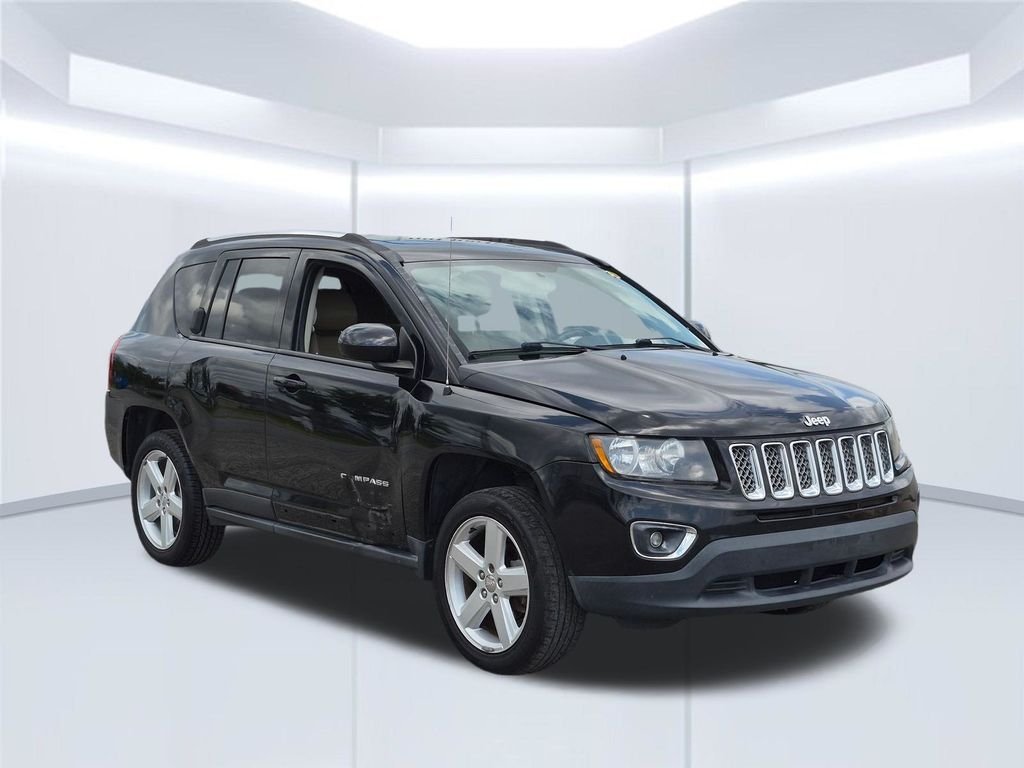 Used 2014 Black Jeep Latitude image 8