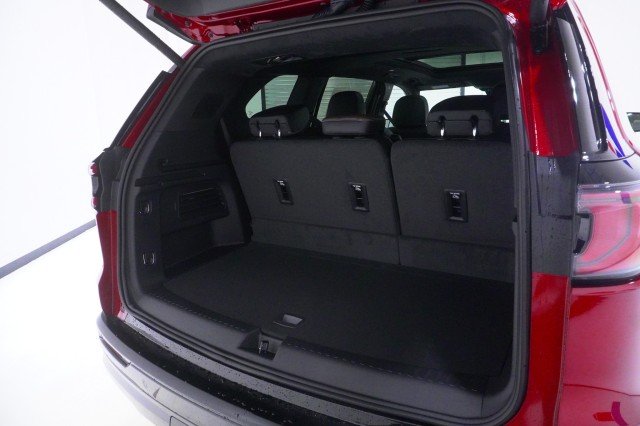 2027 GMC Acadia Denali Ultimate - Photo 8