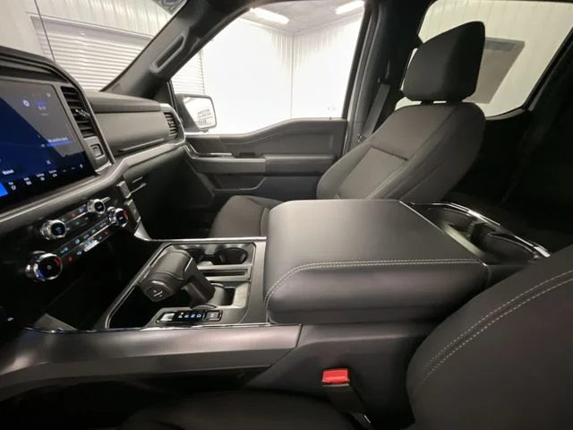 New 2026 White Ford XLT image 21