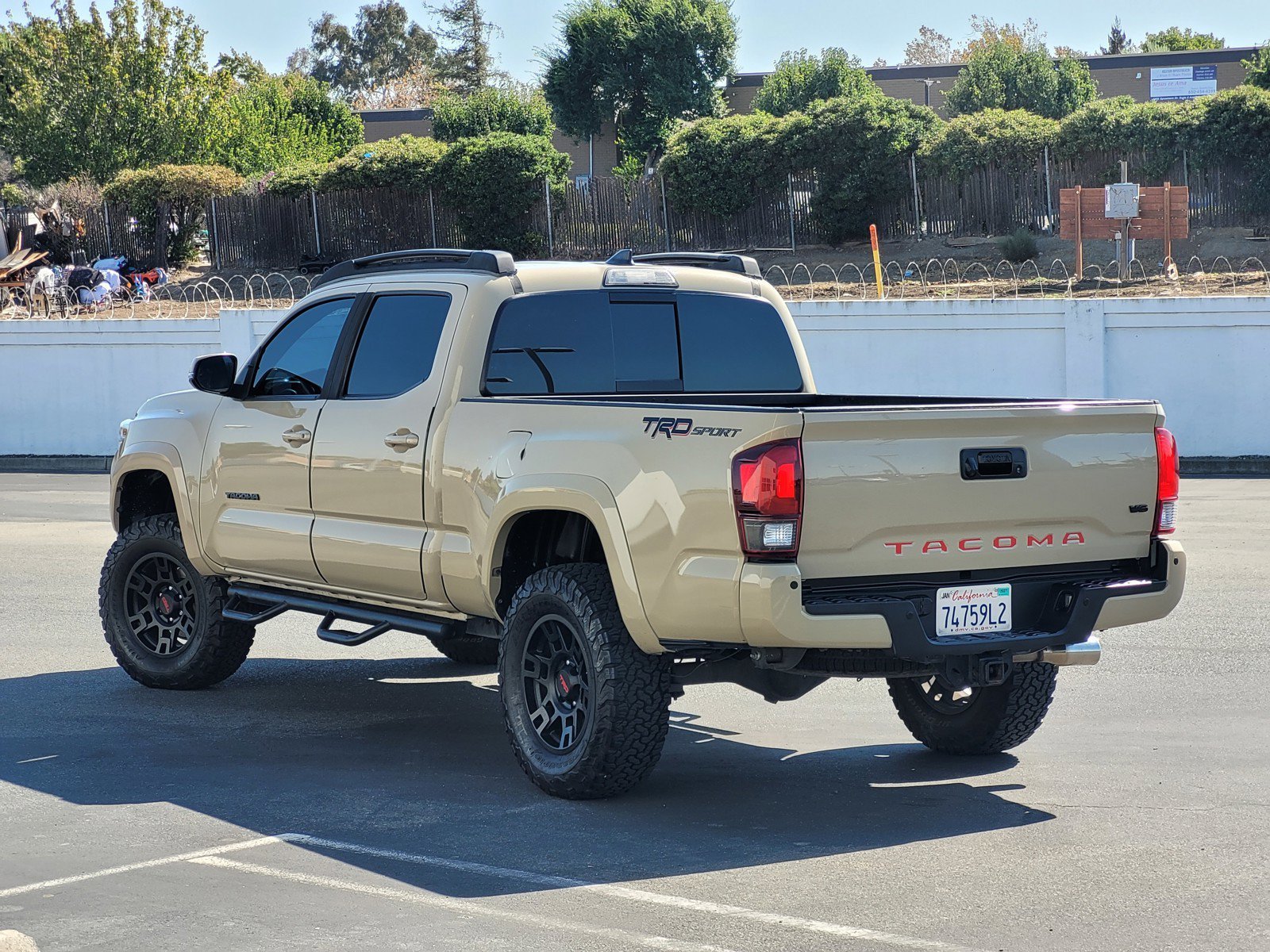 Used 2019  Toyota  image 6