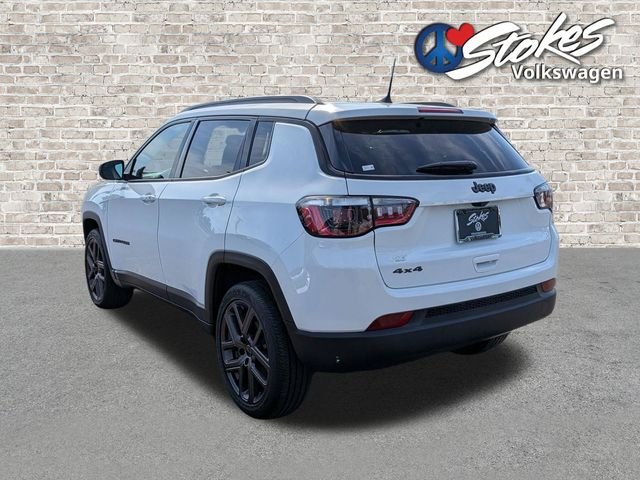 Used 2026 White Jeep Latitude image 6