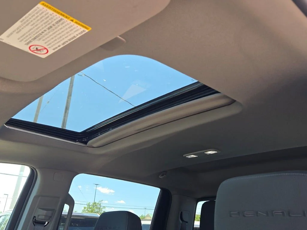 Used 2023 Black GMC Denali image 27