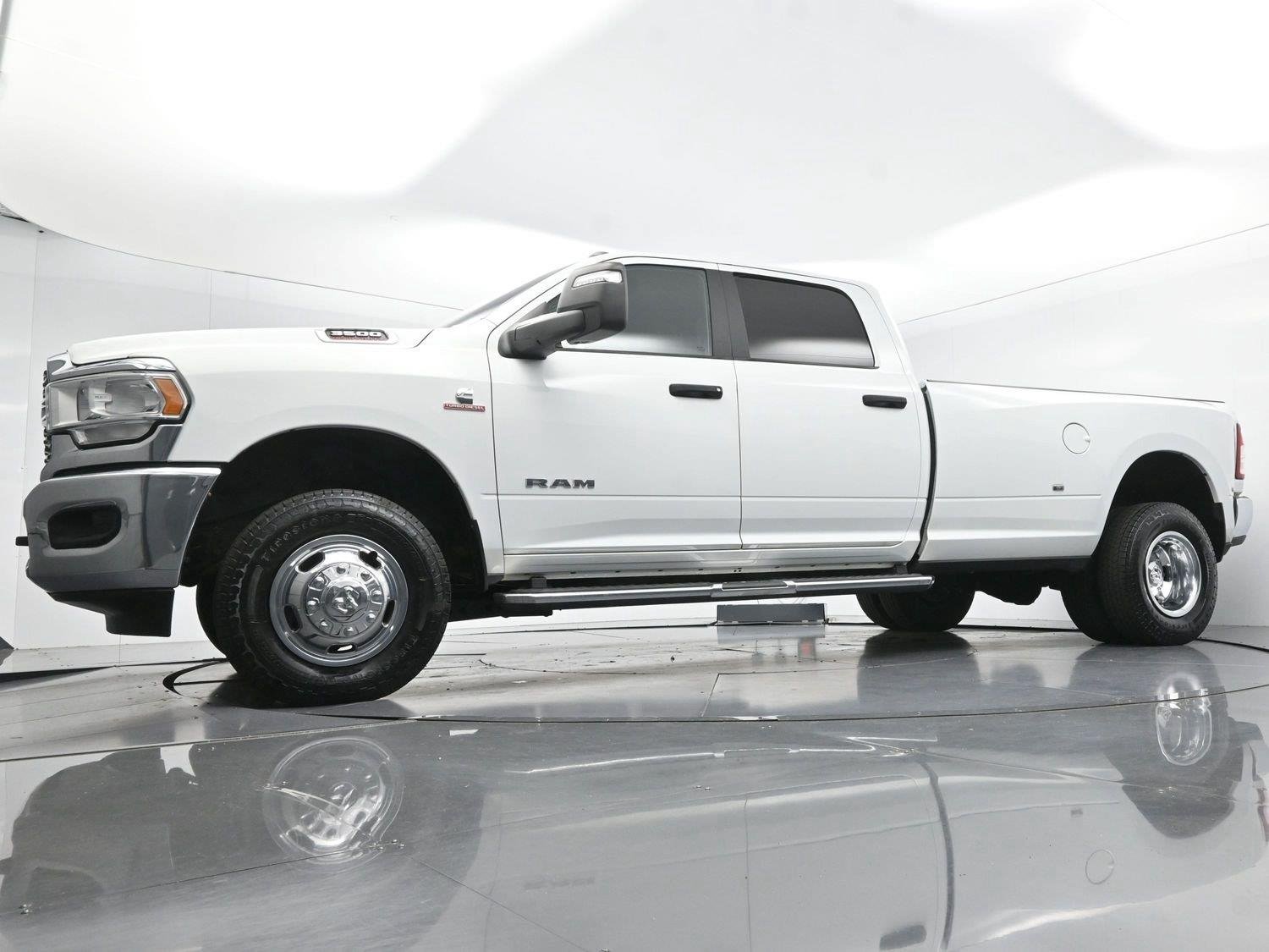 Used 2024 Bright White Clearcoat Ram Big Horn image 45