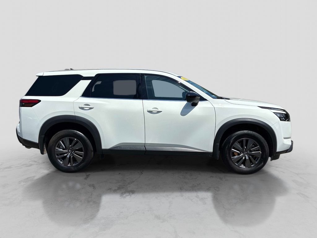 Used 2025 White Nissan S image 8