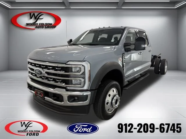 New 2026 Glacier Gray Metallic Tri-Coat Ford F-450® LARIAT® image 18
