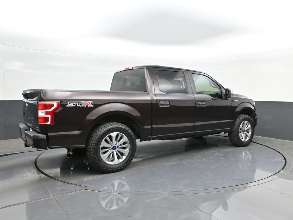 Used 2018 Red Ford XL image 15