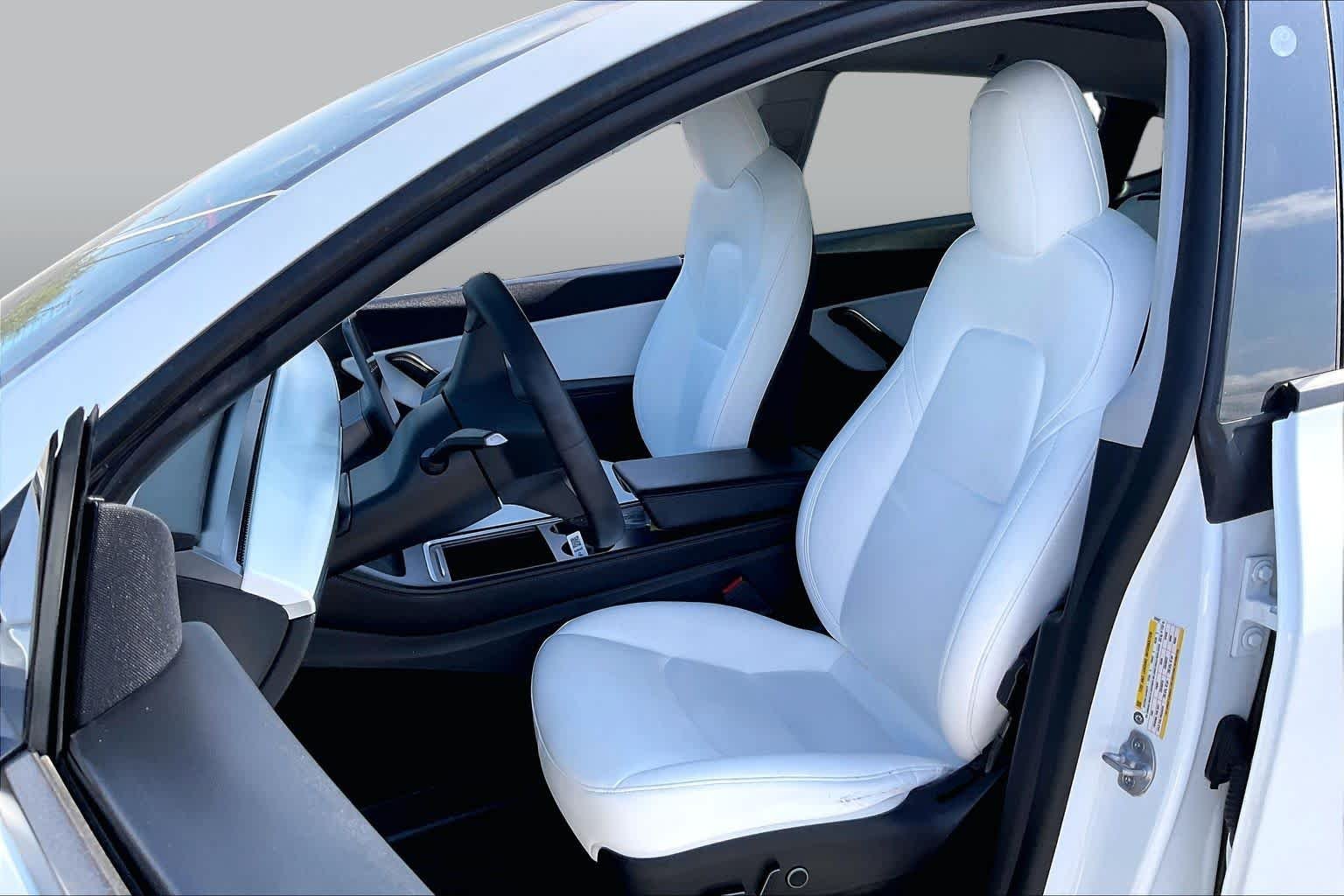 Used 2022 WHITE Tesla Long Range image 7