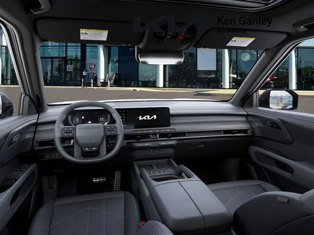 New 2027 Glacial White Pearl Kia X-LINE SX image 14