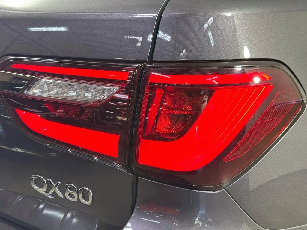 Used 2022 Black INFINITI LUXE image 35