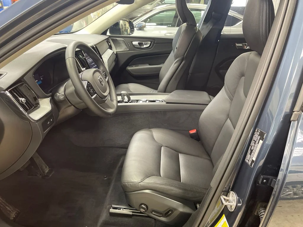 Certified Used 2025 Blue Volvo T8 Plus image 14