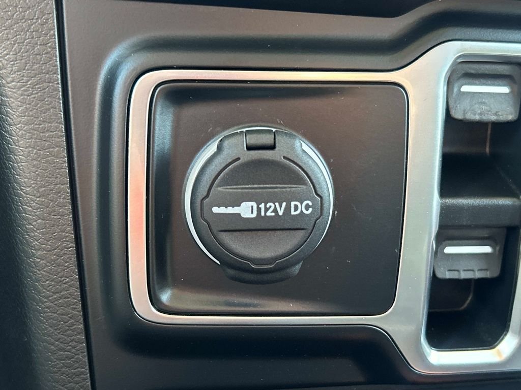 Used 2022 Black Jeep Unlimited Sport S image 23