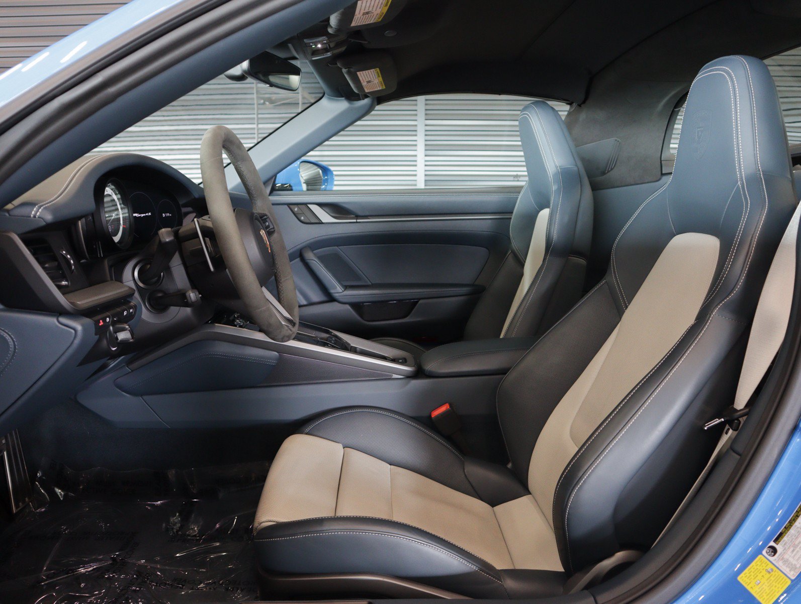 Certified Used 2022 Shark Blue Porsche Targa 4S image 5