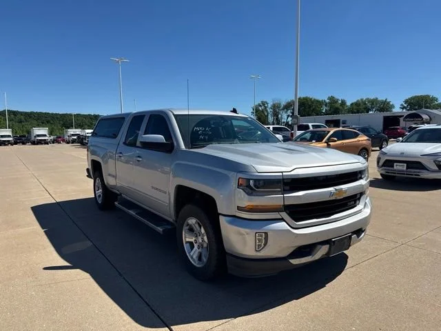 Used 2017 SILVER ICE METALLIC Chevrolet LT image 1